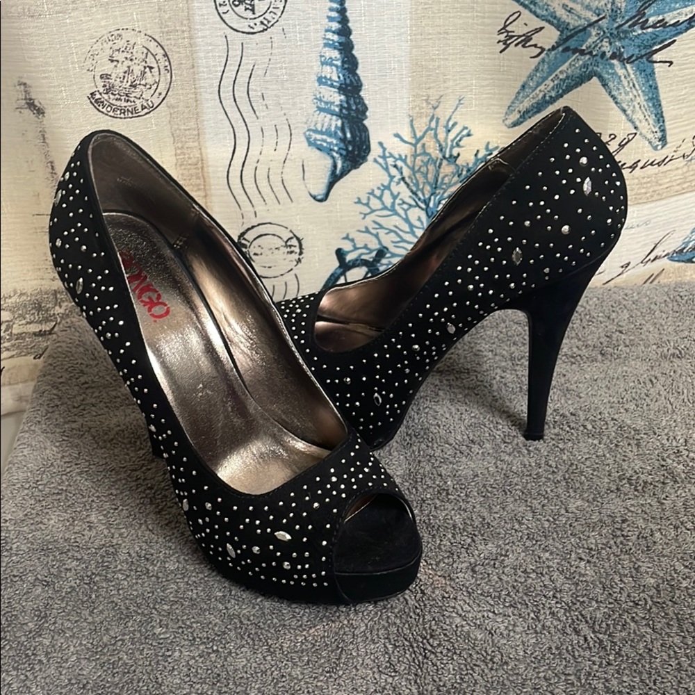 BONGO Black Sparkly Stiletto Heels